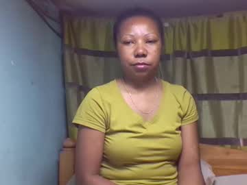 Viviane0812 Chaturbate stream image from October 20, 2025