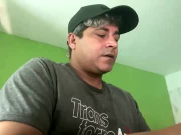 9vinhocamshow Chaturbate stream image from October 20, 2025