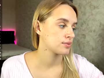 Hermiladziekan Chaturbate stream image from October 20, 2025