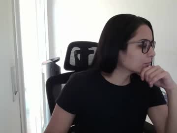 Almamaria Chaturbate stream image from October 20, 2025