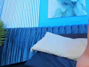 Lizzievan Chaturbate stream image from October 20, 2025