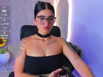 Luanabonasx Chaturbate stream image from October 20, 2025
