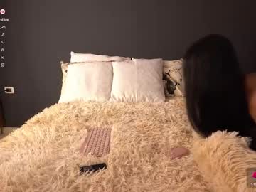 Mulatalove Chaturbate stream image from October 20, 2025