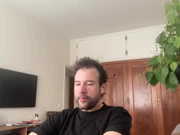 Alto1e90br Chaturbate stream image from October 20, 2025