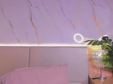 Chloeemonroee_ Chaturbate stream image from October 20, 2025