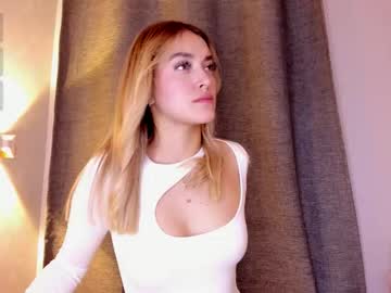 Mia_White11 Chaturbate stream image from October 20, 2025