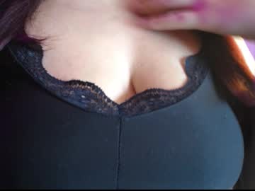 _Niacherry Chaturbate stream image from October 20, 2025