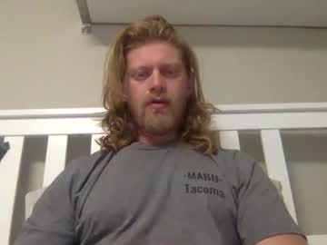 Limitlesschris Chaturbate stream image from October 20, 2025