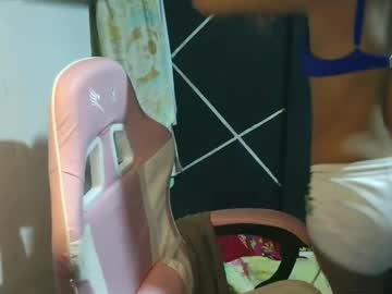 Ur_Wetwife Chaturbate stream image from October 20, 2025