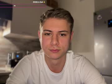 168gio Chaturbate stream image from October 20, 2025