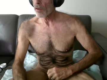 Furrydawg Chaturbate stream image from October 20, 2025