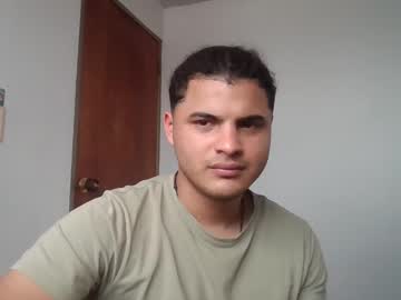 Maximilianopaez200 Chaturbate stream image from October 20, 2025