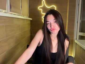 Sassqueen18 Chaturbate stream image from October 20, 2025