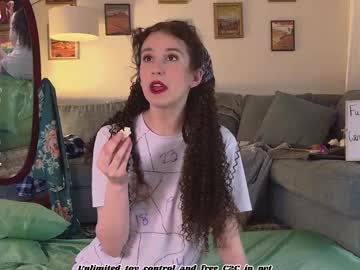 Thewillownest Chaturbate stream image from October 20, 2025