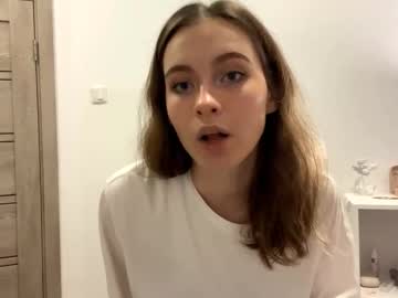 Yaniraekberg Chaturbate stream image from October 20, 2025