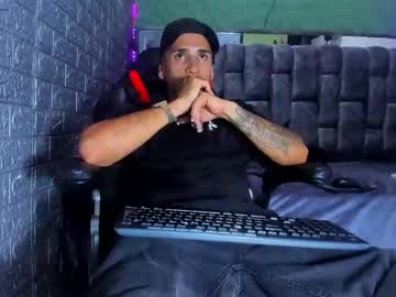 Axell_Cross2 Chaturbate stream image from October 20, 2025