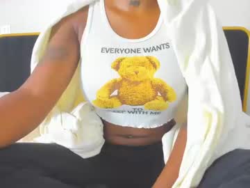 Badgurldnay Chaturbate stream image from October 20, 2025
