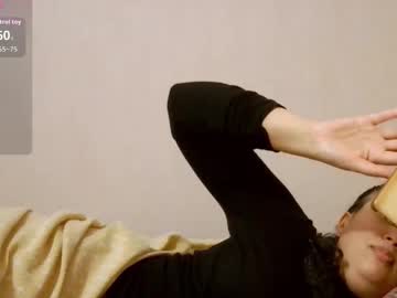 Melyssaluv Chaturbate stream image from October 20, 2025