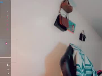 Oriana_Braom Chaturbate stream image from October 20, 2025