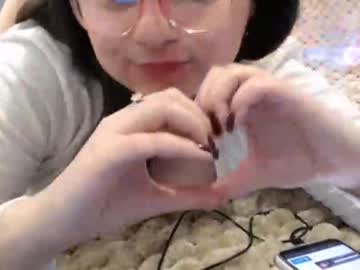 Dullensnika Chaturbate stream image from October 20, 2025