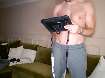 Genuinecouple69 Chaturbate stream image from October 20, 2025