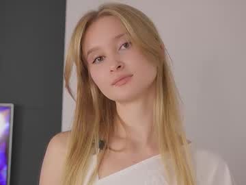 Rubyecrisan Chaturbate stream image from October 20, 2025