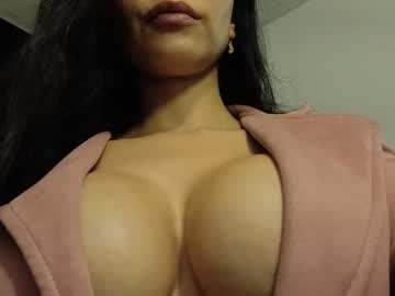 Angellaisabella Chaturbate stream image from October 20, 2025