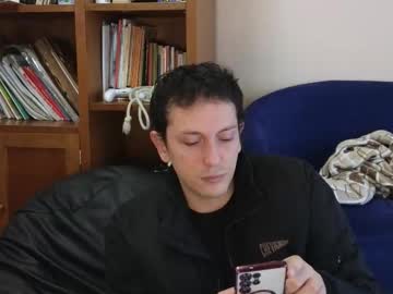 Danruiz33 Chaturbate stream image from October 20, 2025