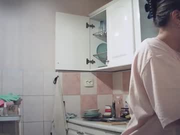 Moodiemira Chaturbate stream image from October 20, 2025