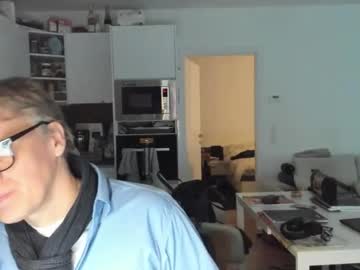 Mymoonwolf Chaturbate stream image from October 20, 2025
