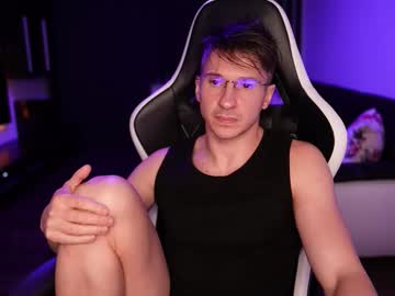 Dorianreyes Chaturbate stream image from October 20, 2025