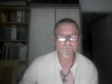Dierenfeld Chaturbate stream image from October 21, 2025