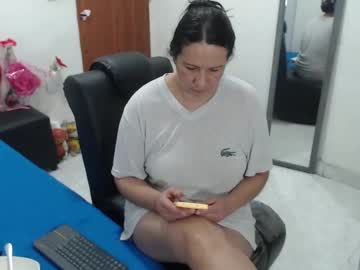 Laura_Foxx2379 Chaturbate stream image from October 21, 2025