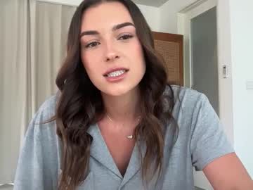 Parisbabyxox Chaturbate stream image from October 21, 2025