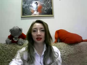 Elvaarno Chaturbate stream image from October 21, 2025