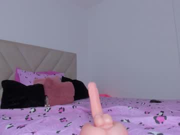 Emy_Colee Chaturbate stream image from October 21, 2025