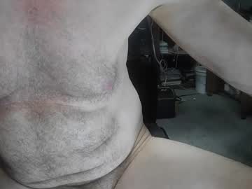 Fantasyresort Chaturbate stream image from October 21, 2025
