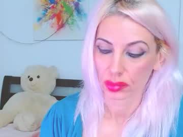 Lillianasara Chaturbate stream image from October 21, 2025