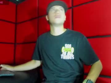 Aneek09 Chaturbate stream image from October 21, 2025