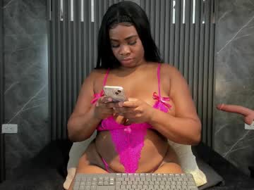 Saraievans Chaturbate stream image from October 21, 2025