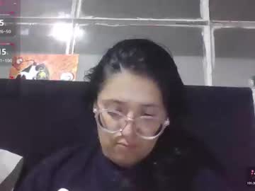 Sweetyypeach Chaturbate stream image from October 21, 2025