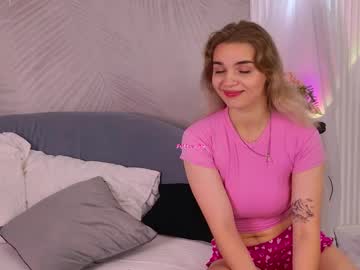 Mandy_Coles Chaturbate stream image from October 21, 2025