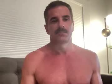 Mitchcox Chaturbate stream image from October 21, 2025