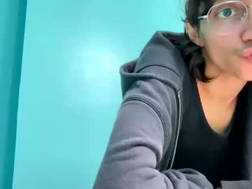 Tinyhairycherry Chaturbate stream image from October 21, 2025