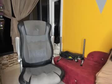 Chuby_Naughty Chaturbate stream image from October 21, 2025
