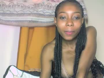 Layannek Chaturbate stream image from October 21, 2025