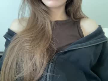 Marinalovenow Chaturbate stream image from October 21, 2025