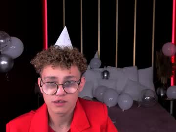 Nathan_Curl Chaturbate stream image from October 21, 2025