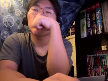 Cream_Lantern Chaturbate stream image from October 21, 2025