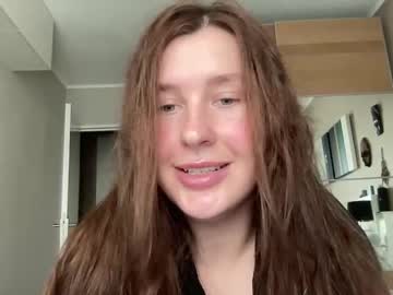 Divine_Beauty_Girl Chaturbate stream image from October 21, 2025